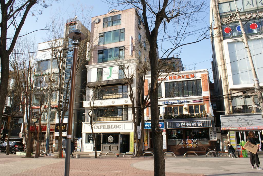 J Guesthouse Seoul Eksteriør bilde